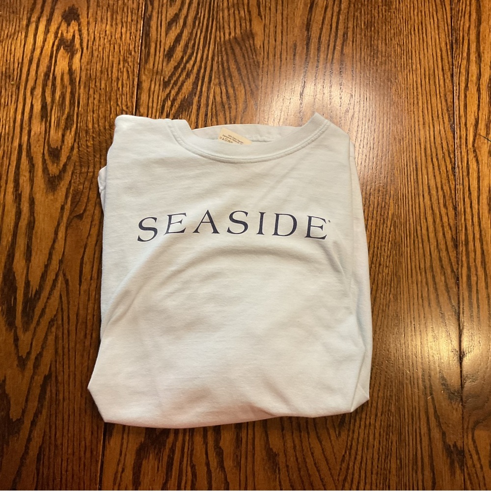 light blue seaside shirt! only minor flaws!